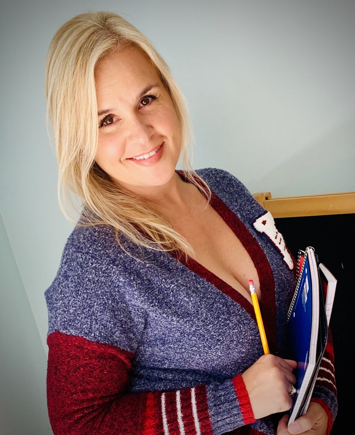 Real 1st grade teacher #3GSCLn4L