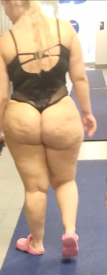 thick milf with big ass #Vev102BN