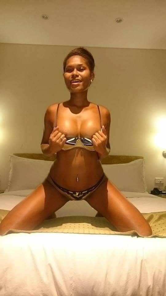 PNG Goddess #LkxszDmN