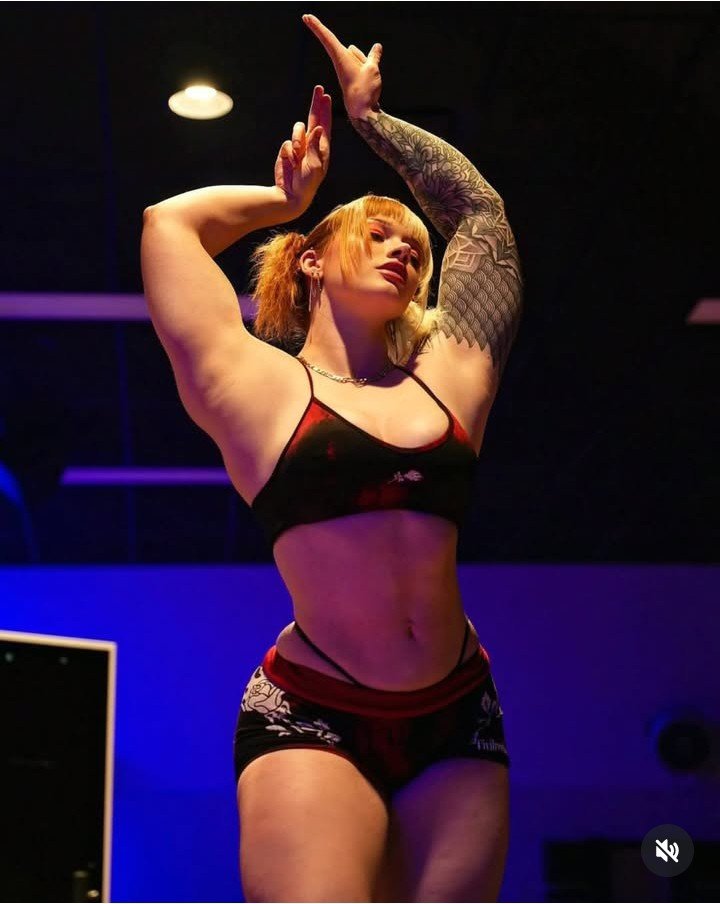 Strong woman #ZVWoDzRn