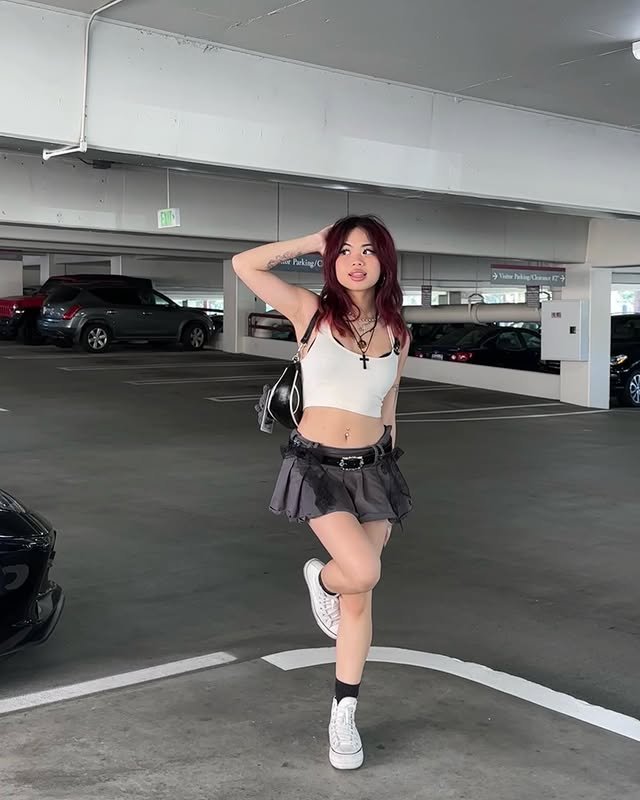 Sexy petite ABG teen Kailyn #88Mlztut